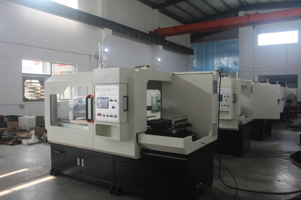 液壓鏟片機(jī)工廠(chǎng)實(shí)景